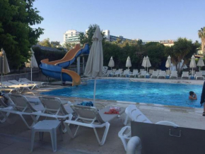SEA AND POOL SİDE M AND B AND E HOUSE